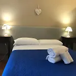 Hotel Casale Dei Massimi 2*