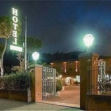 Casale Dei Massimi Otel