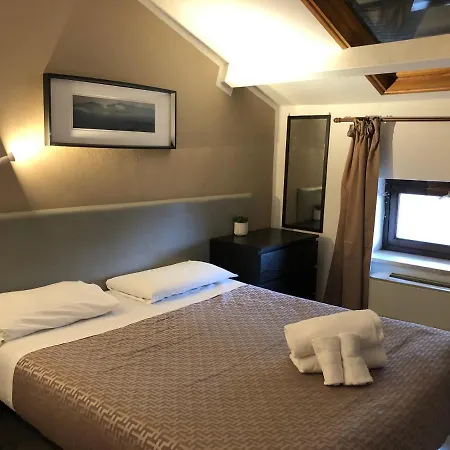 Casale Dei Massimi 2* Rome