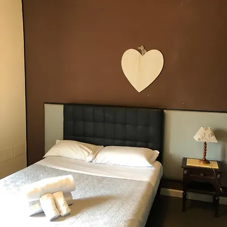 Casale Dei Massimi 2* Rome